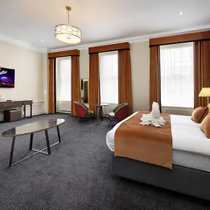 4* Hotel New Town